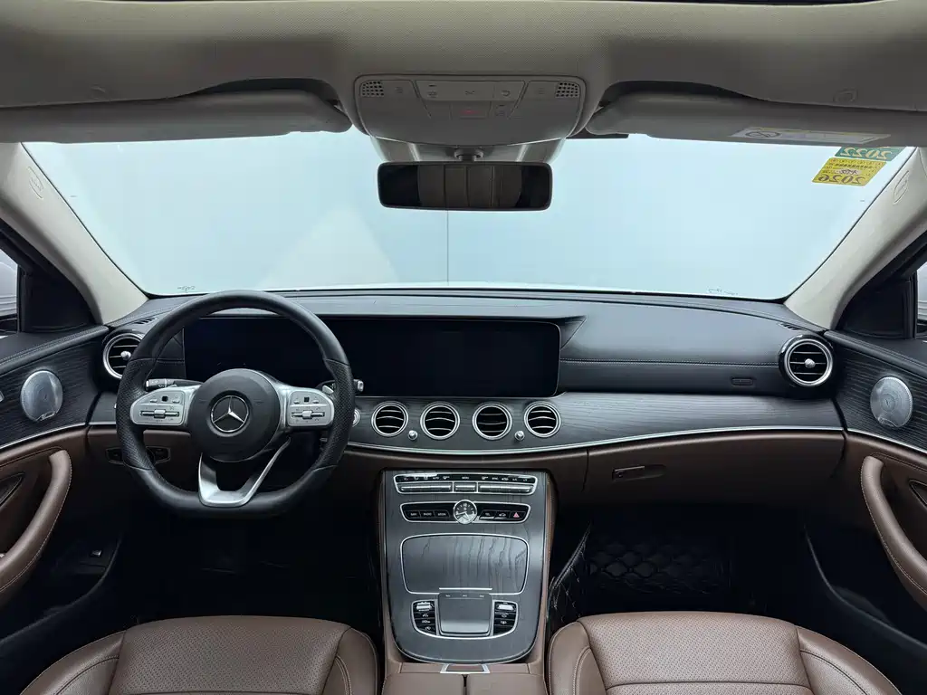 Mercedes-Benz E-Class 2020 — фото 20