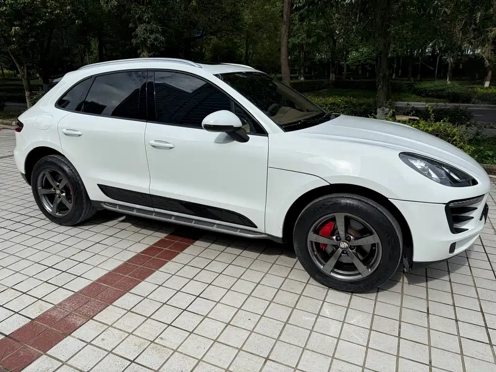 Porsche Macan 2016 — фото 9