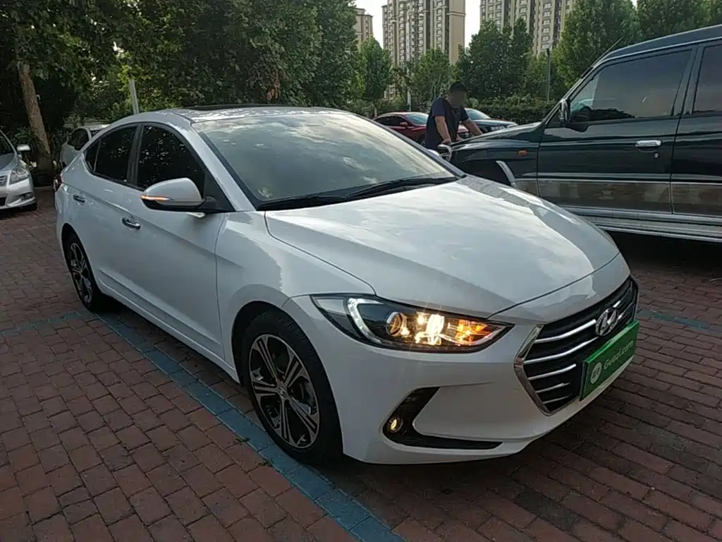Hyundai Elantra 2018