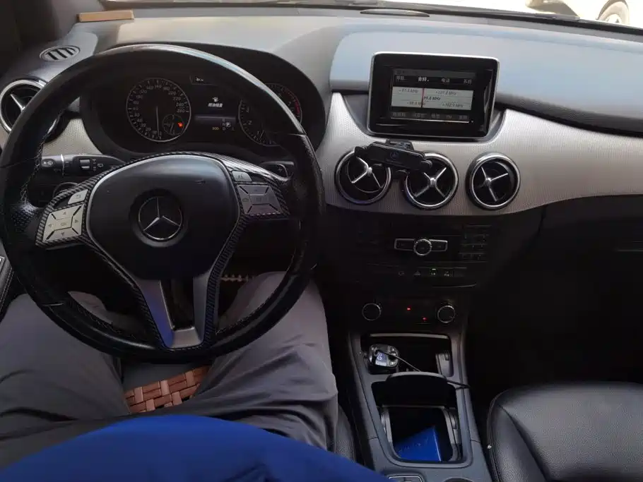 Mercedes-Benz B-Class 2014 — фото 12