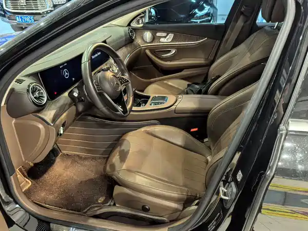 Mercedes-Benz E-Class 2023