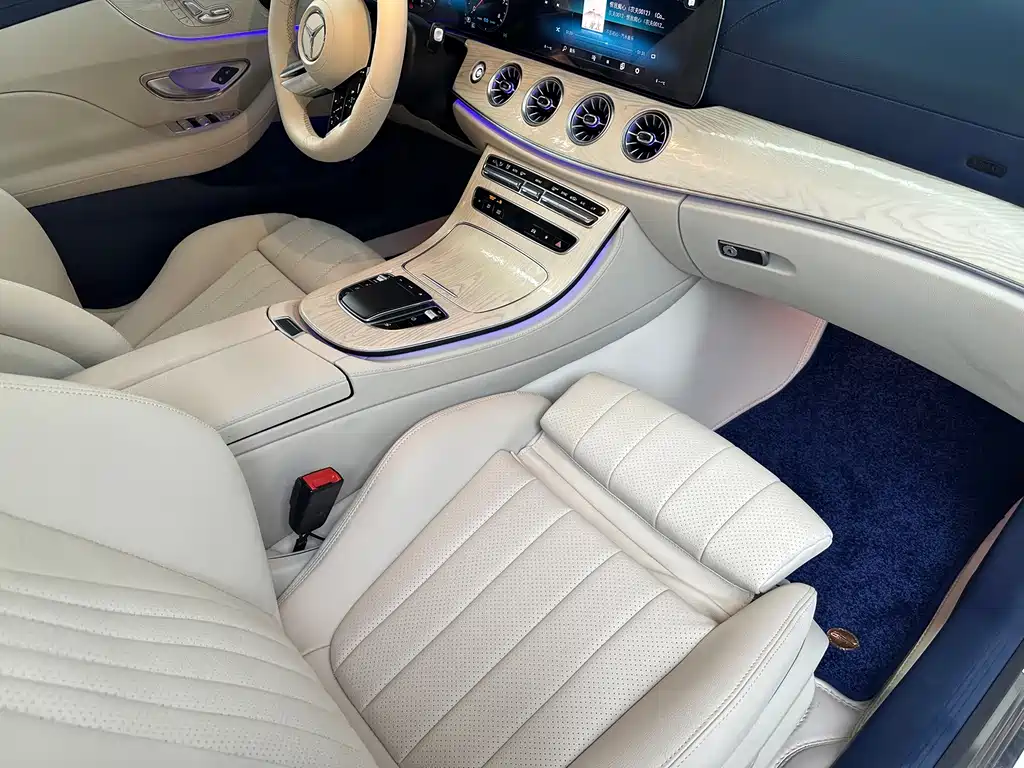 Mercedes-Benz E-Class 2020 — фото 15