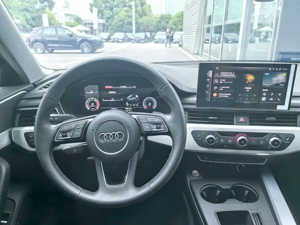 Audi A4L 2021 — фото 10