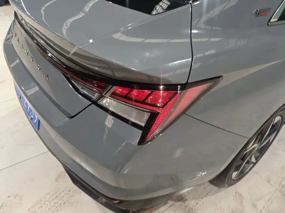 Hyundai Elantra 2020 — фото 15