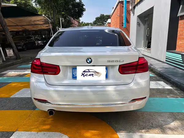 BMW 3 Series 2015
