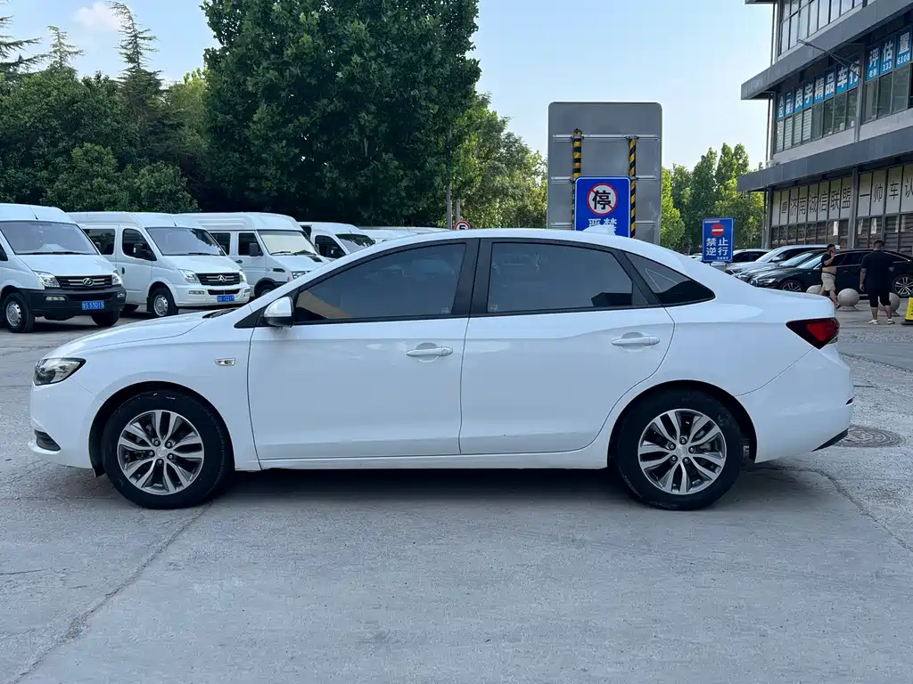 Buick Excelle 2019