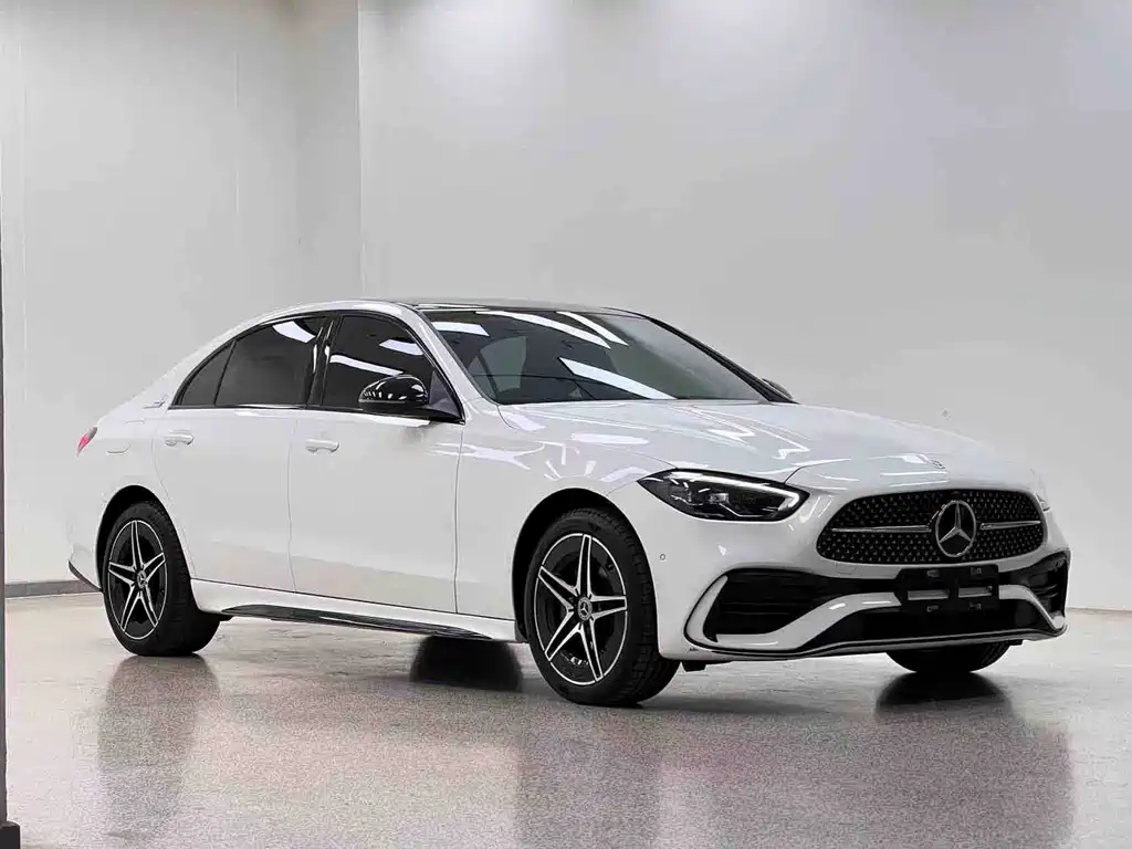 Mercedes-Benz C-Class 2024