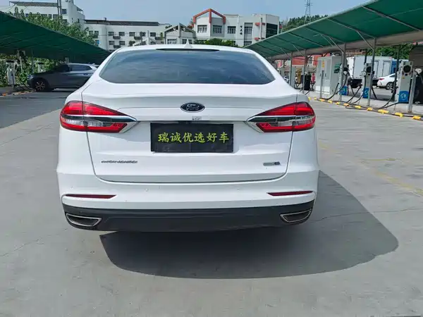 Ford Mondeo 2021