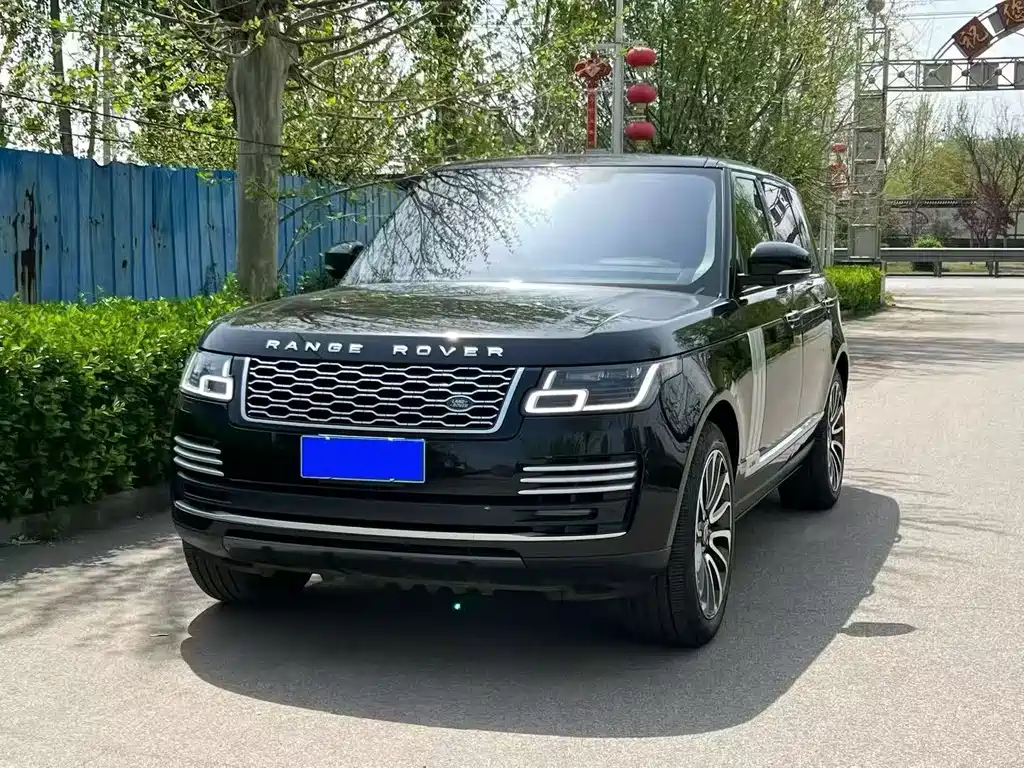 Land Rover Range Rover 2020 — фото 1