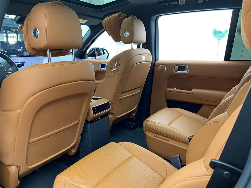 Li Auto Li L8 2024