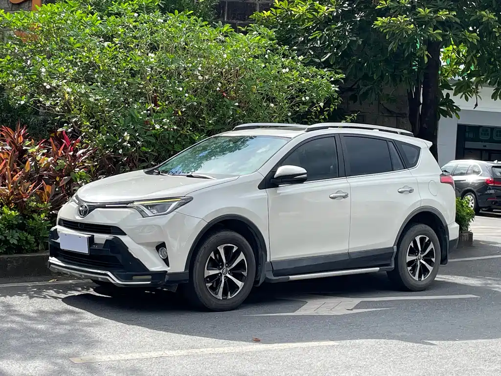 Toyota RAV4 2017