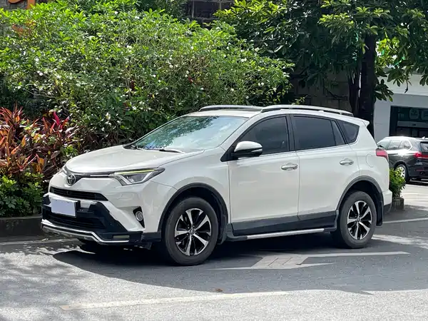 Toyota RAV4 2017