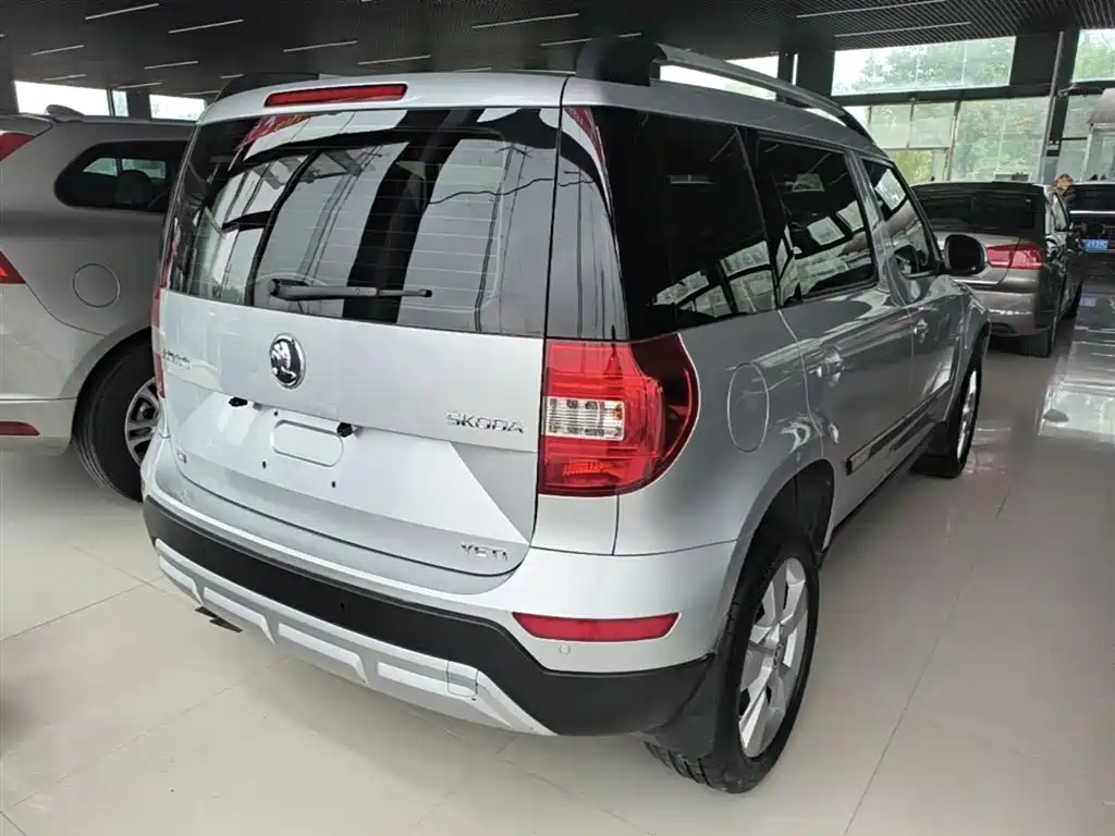 Skoda Yeti 2015 — фото 7