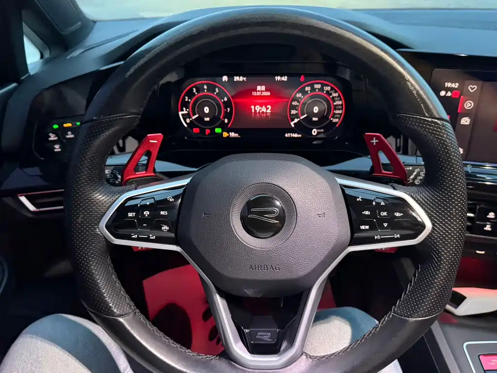 Volkswagen Golf 2022