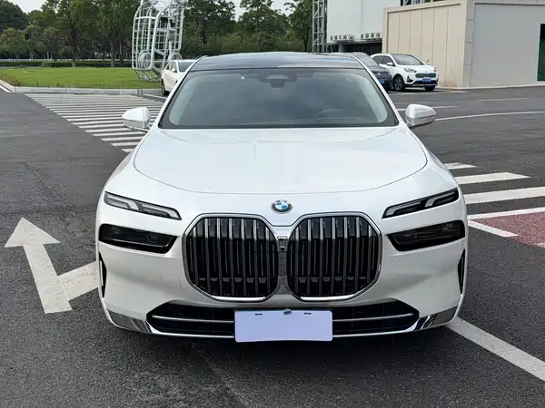 BMW 7 Series 2024