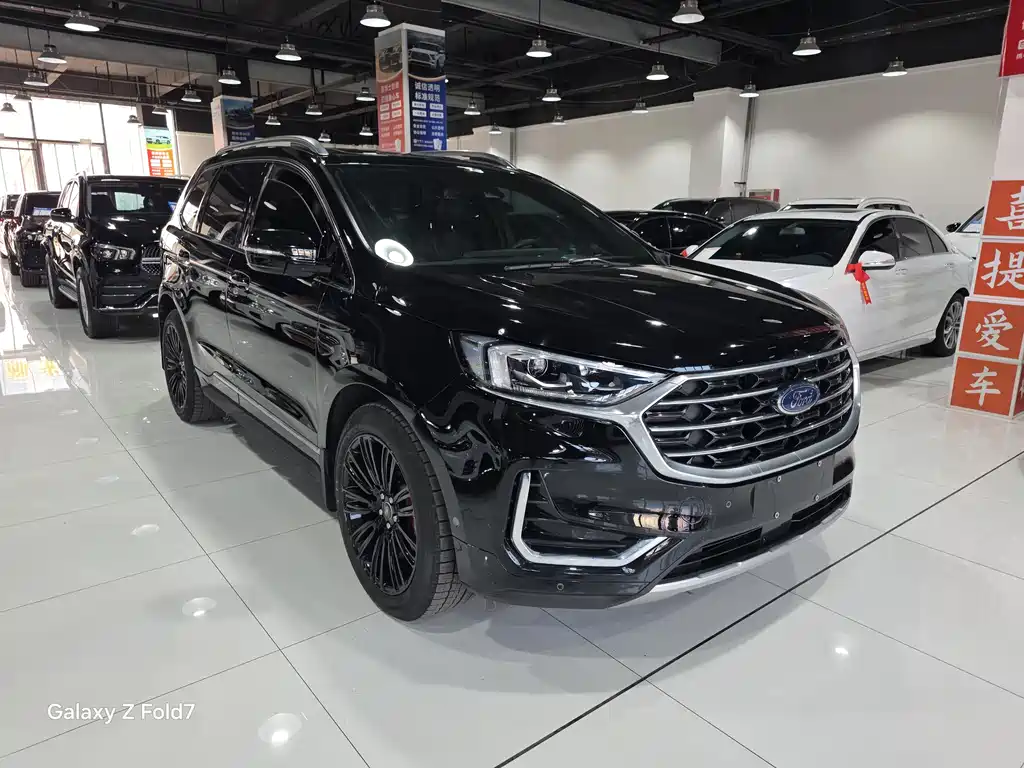 Ford Edge 2022 — фото 3