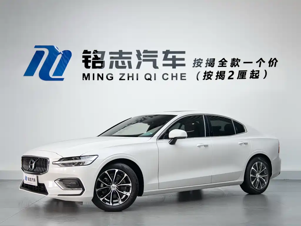 Volvo S60 2021 — фото 2