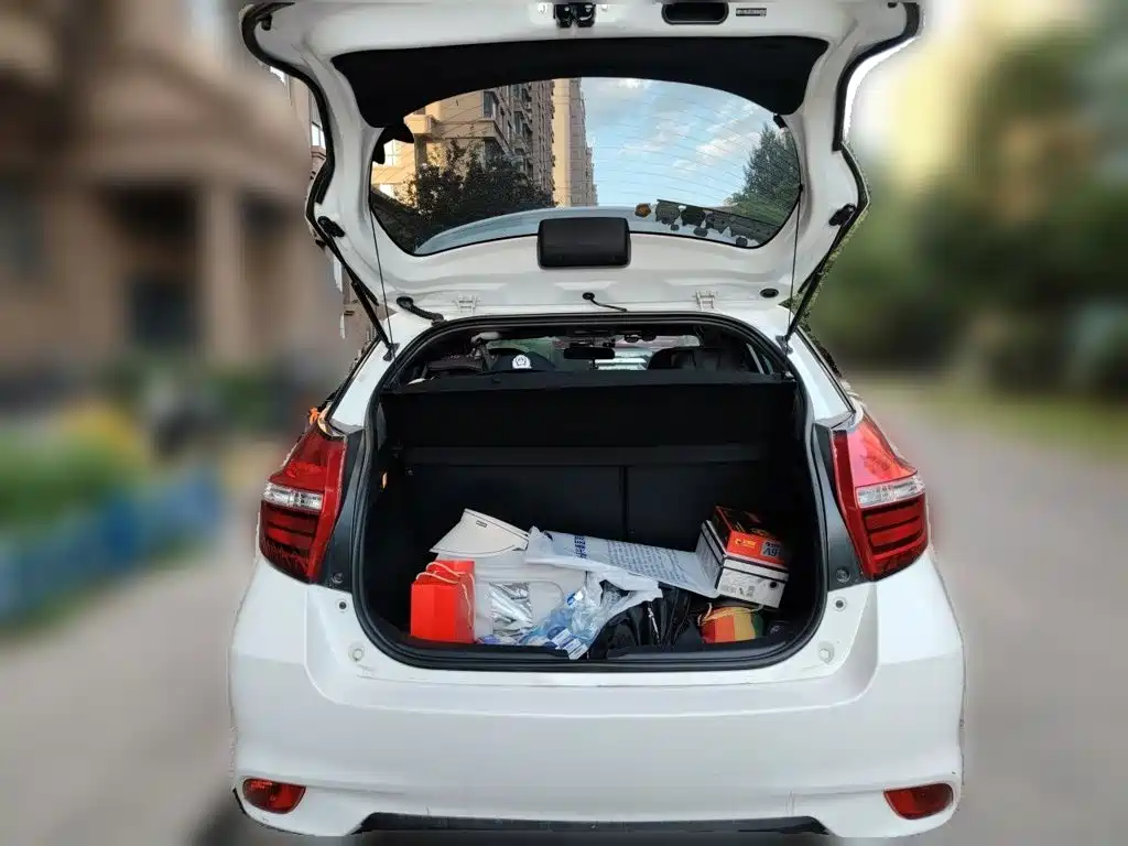 Toyota Yaris L 2019 — фото 10