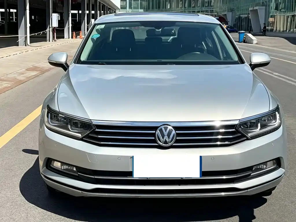 Volkswagen Magotan 2018 — фото 2