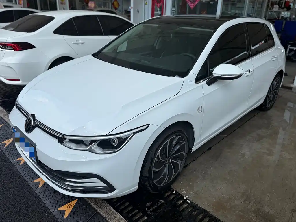 Volkswagen Golf 2023