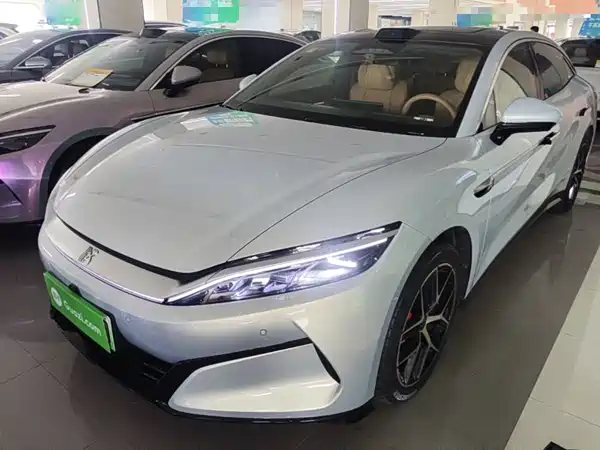 BYD Han L 2025