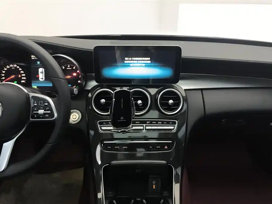 Mercedes-Benz C-Class 2019 — фото 13