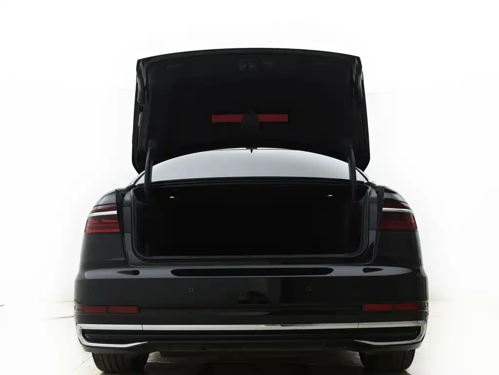 Audi A8 2025