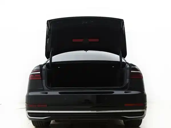 Audi A8 2025