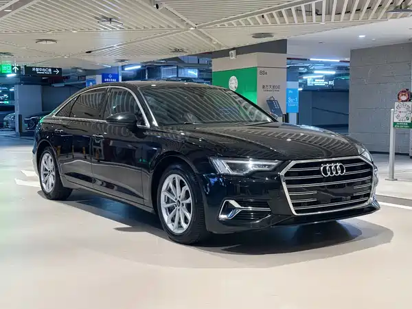 Audi A6L 2022