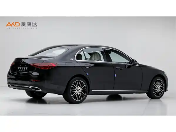 Mercedes-Benz C-Class 2024