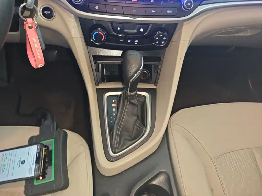 Buick Excelle 2018 — фото 14