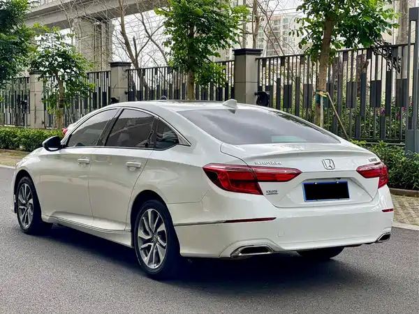 Honda Inspire 2021