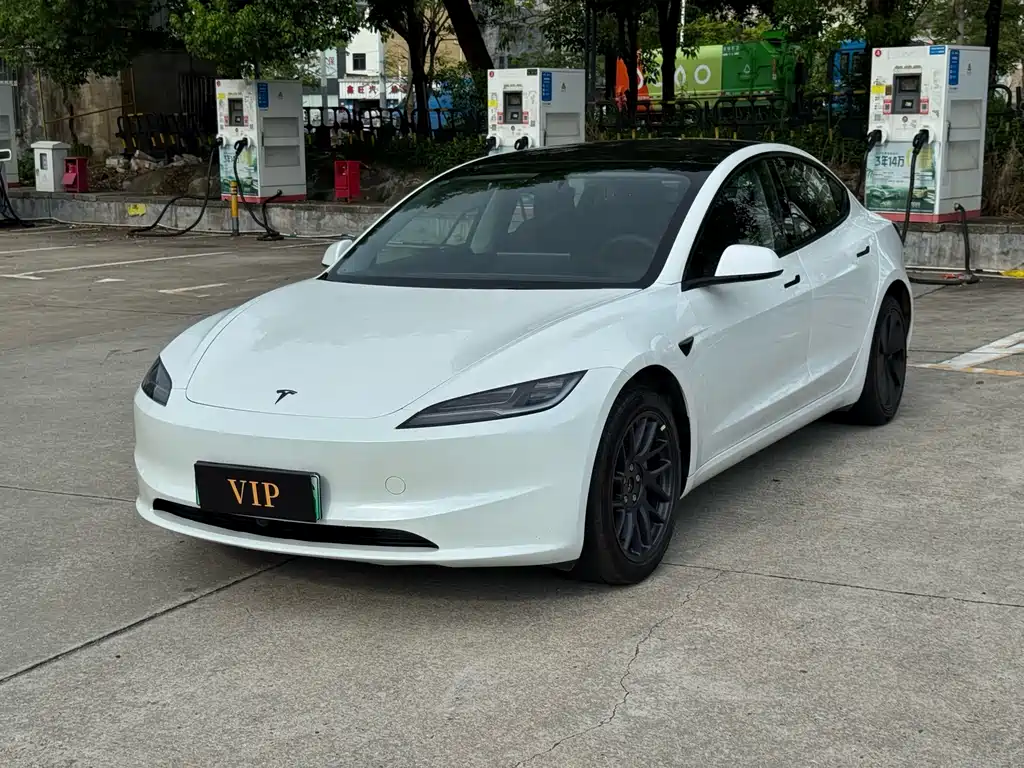 Tesla Model 3 2026