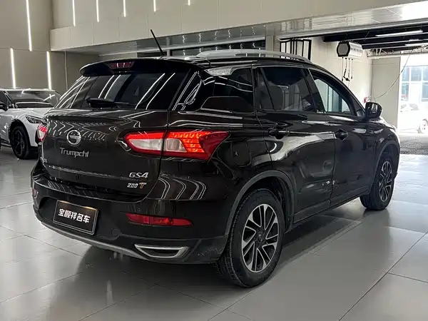 GAC Trumpchi GS4 2016