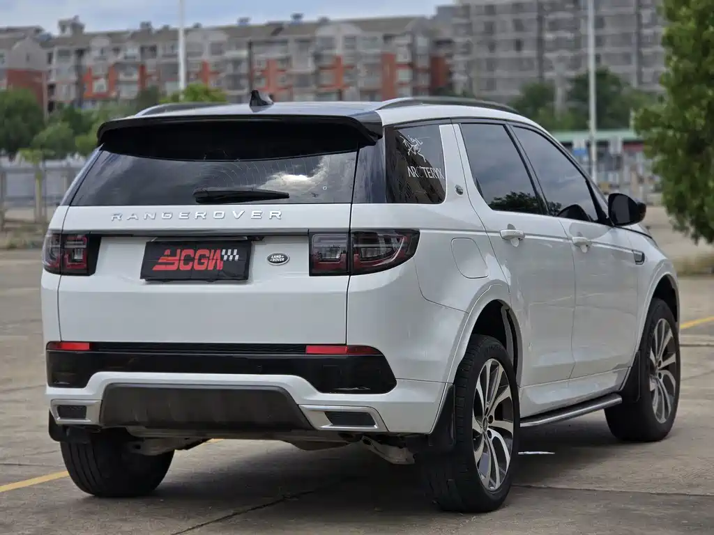 Land Rover Discovery Sport 2021 — фото 12