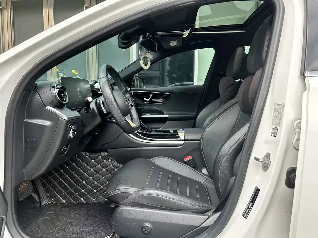 Mercedes-Benz C-Class 2022 — фото 11