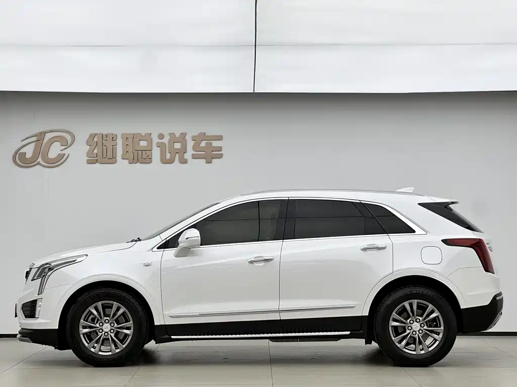Cadillac XT5 2020 — фото 5