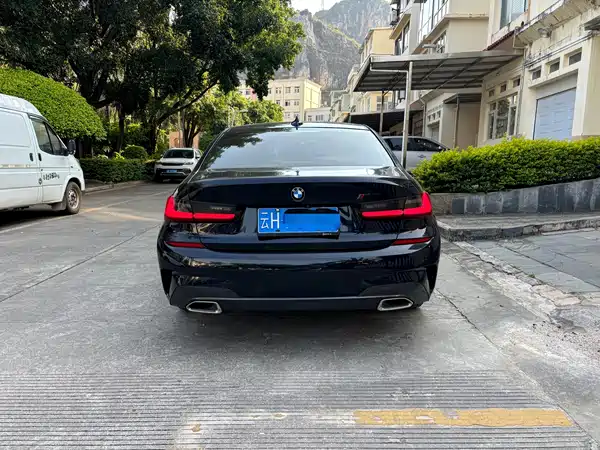 BMW 3 Series 2021