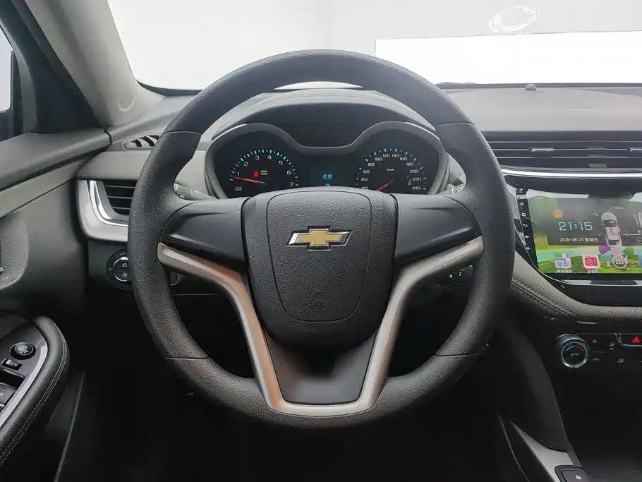 Chevrolet Malibu 2017 — фото 15