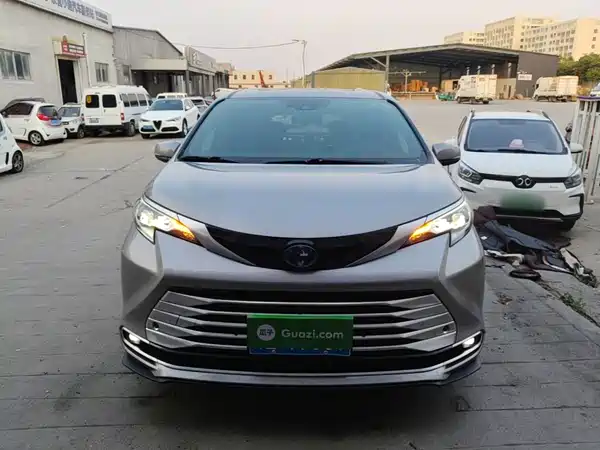 Toyota Sienna 2022