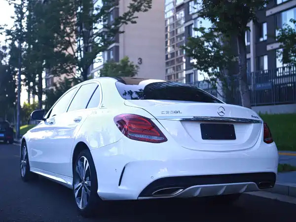 Mercedes-Benz C-Class 2018