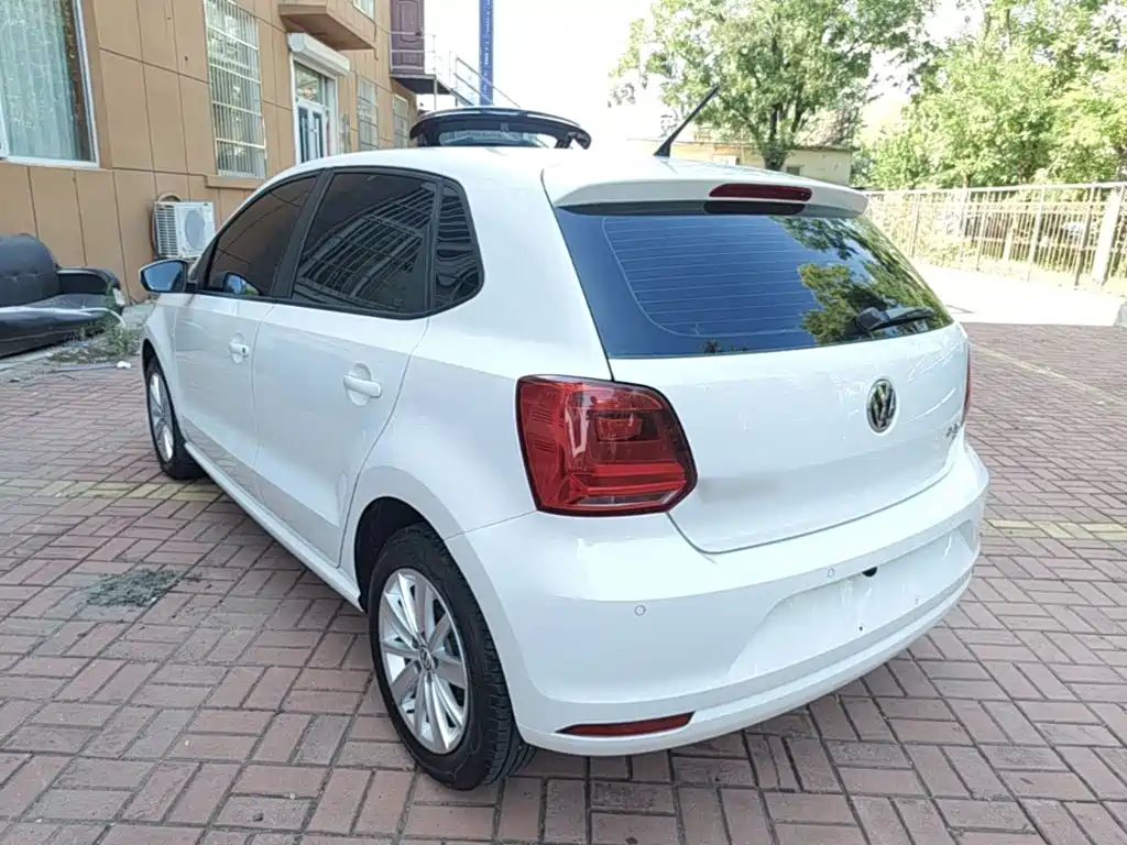 Volkswagen Polo 2016