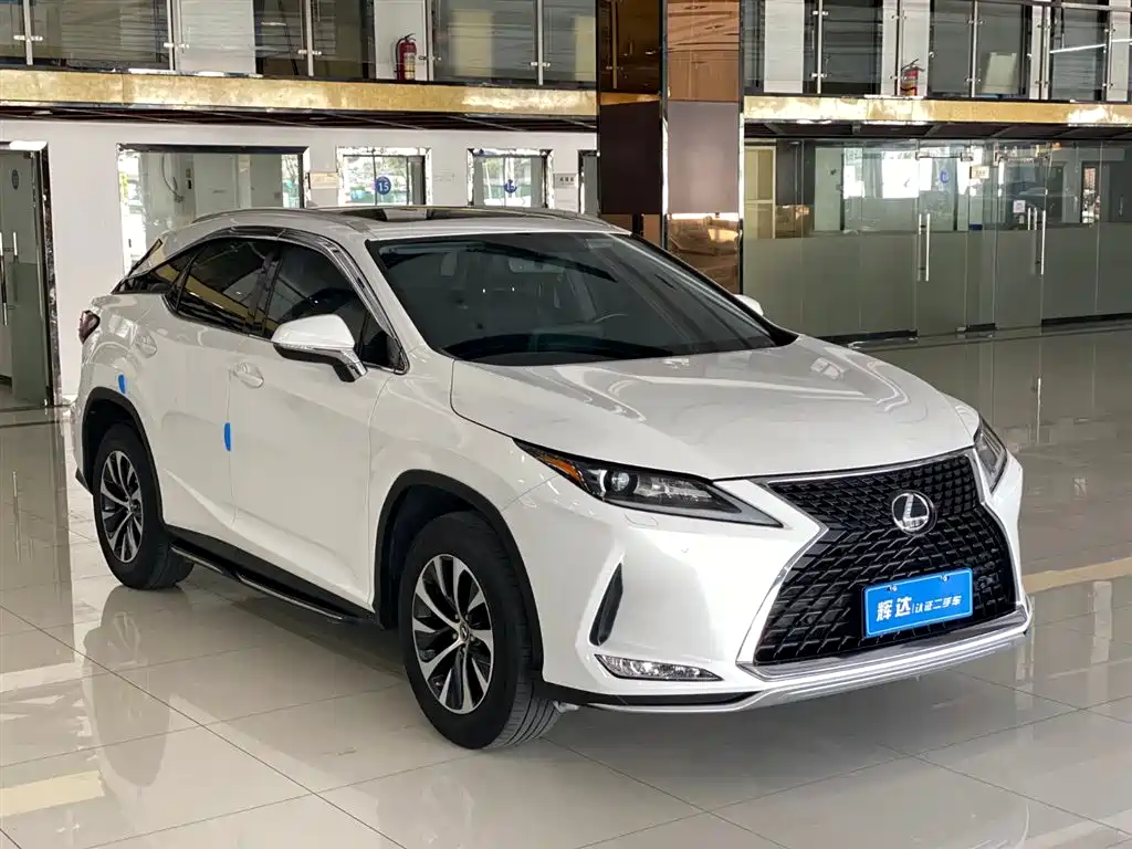 Lexus RX 2021