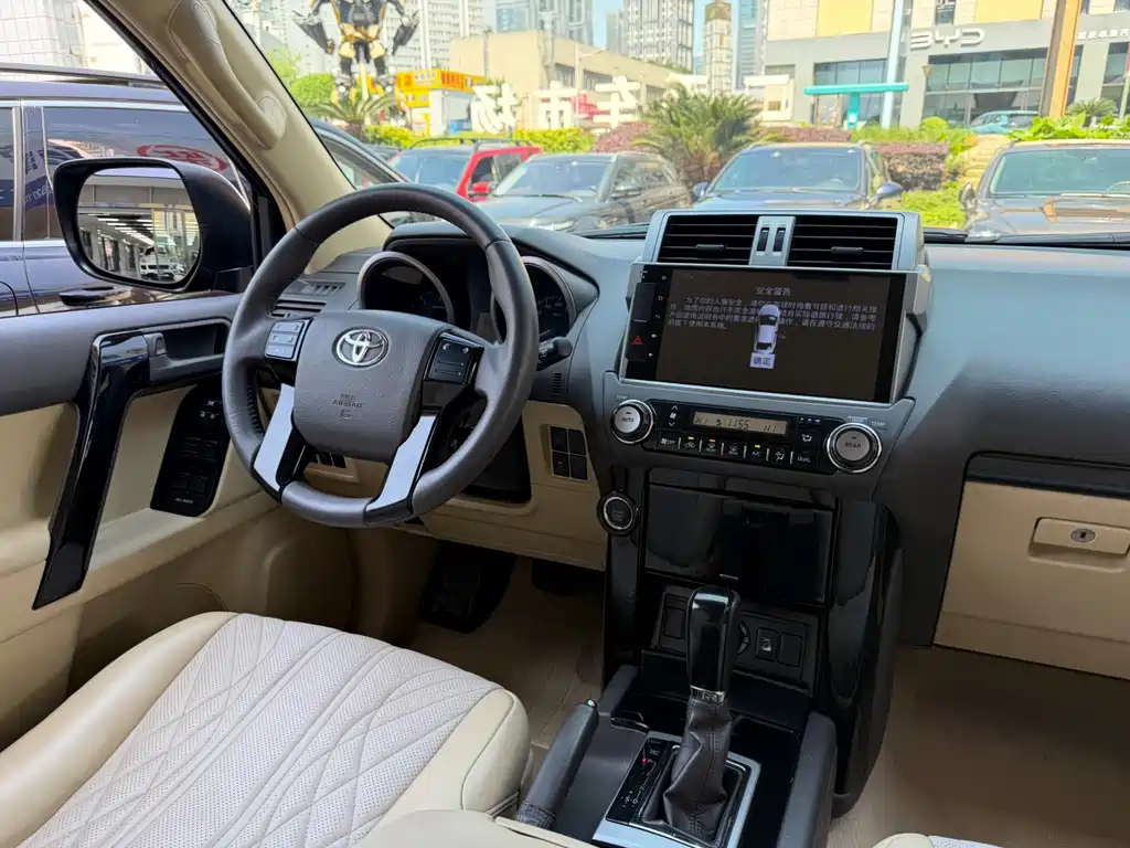 Toyota Prado 2017 — фото 10