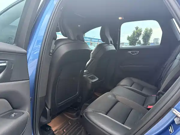 Volvo XC60 2021