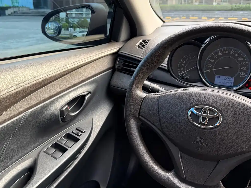 Toyota Vios 2016 — фото 20