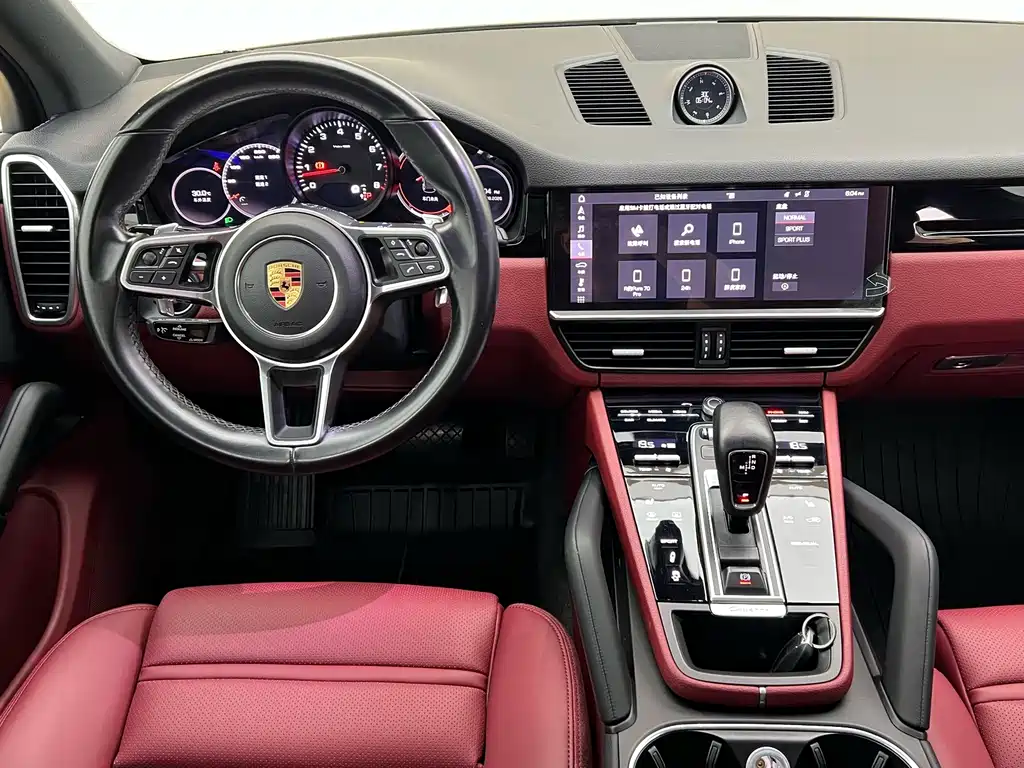 Porsche Cayenne 2018 — фото 22