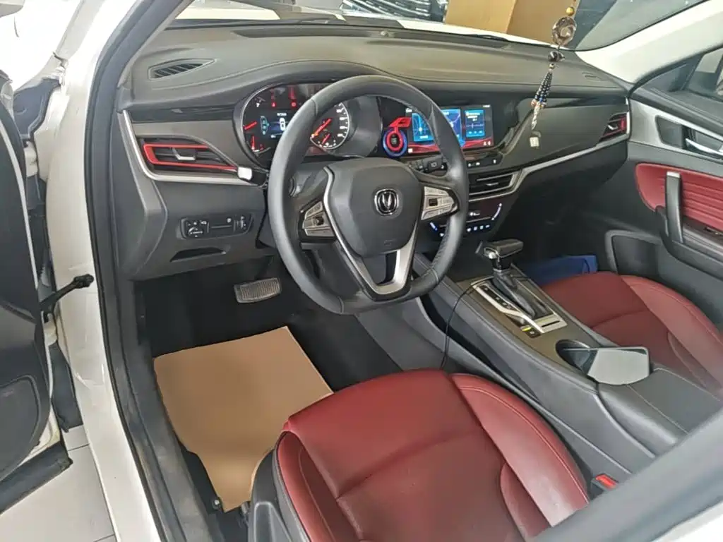 Changan CS35PLUS 2020 — фото 10