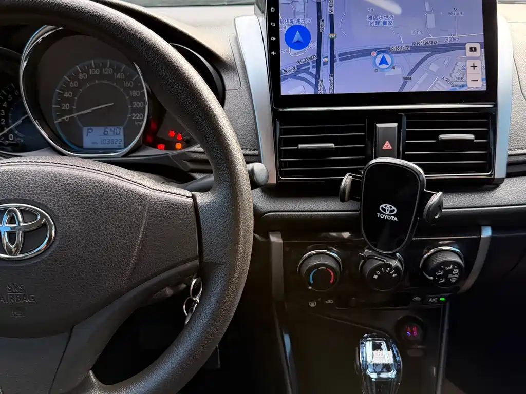 Toyota Vios 2016 — фото 19