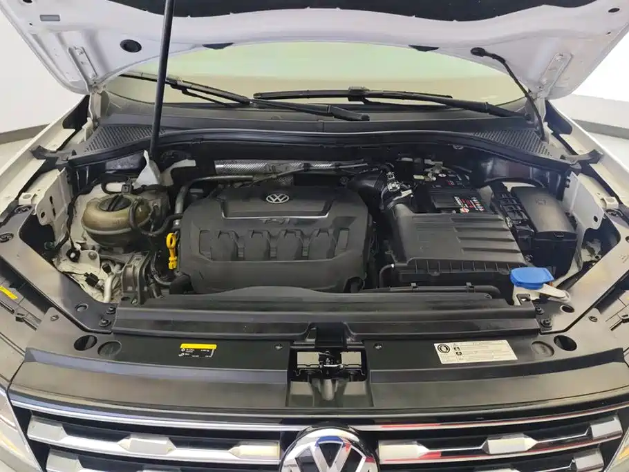 Volkswagen Tiguan L 2018 — фото 10